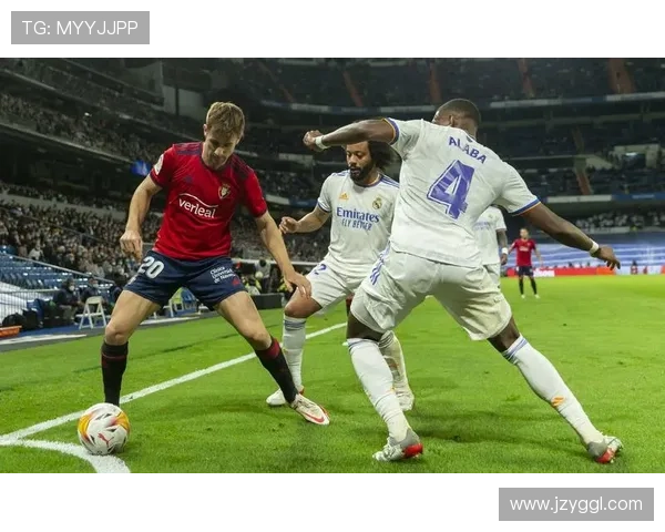 瓦伦西亚管理层决策争议持续发酵，球队运营与竞技表现稳定性面临考验